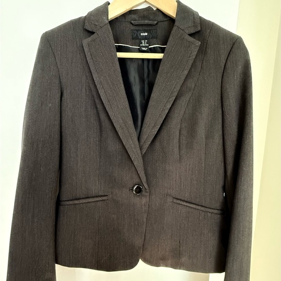 H&M Women's Gray Blazer - Picture 3 of 8